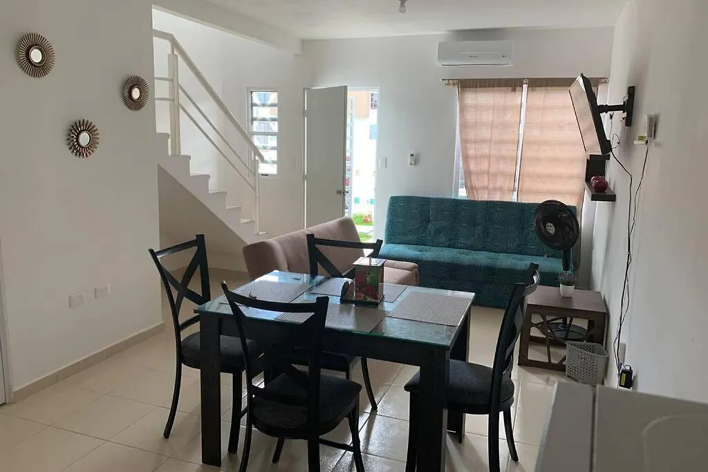 Vila Residencial Con Seguridad Y Areas Recreativas. Cancún 0*,  Mexiko